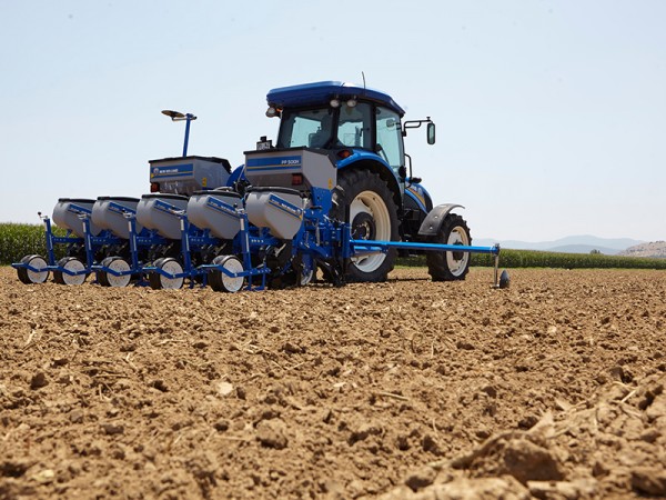 New Holland Kayar Şasili Hassas Ekim Makinesi